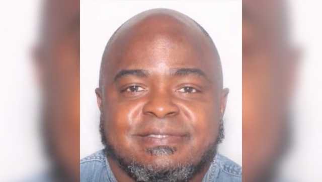Man in custody after woman fatally stabbed in Ocoee parking lot