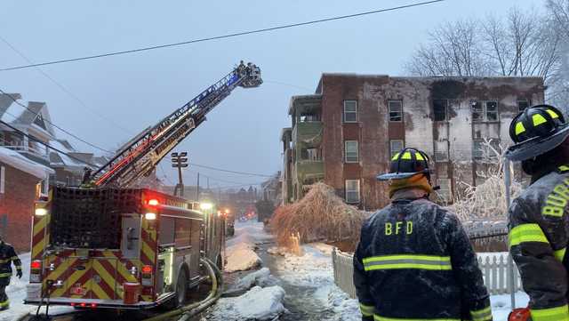 Burlington crews battle fire during snowstorm, frigid temps - Vimarsana News