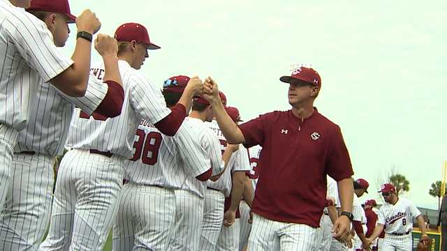 Gamecocks score 20 in season-opening win against UMass Lowell - Vimarsana News