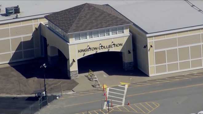 Man accused of trying to entice girls into sex acts at Mass. mall