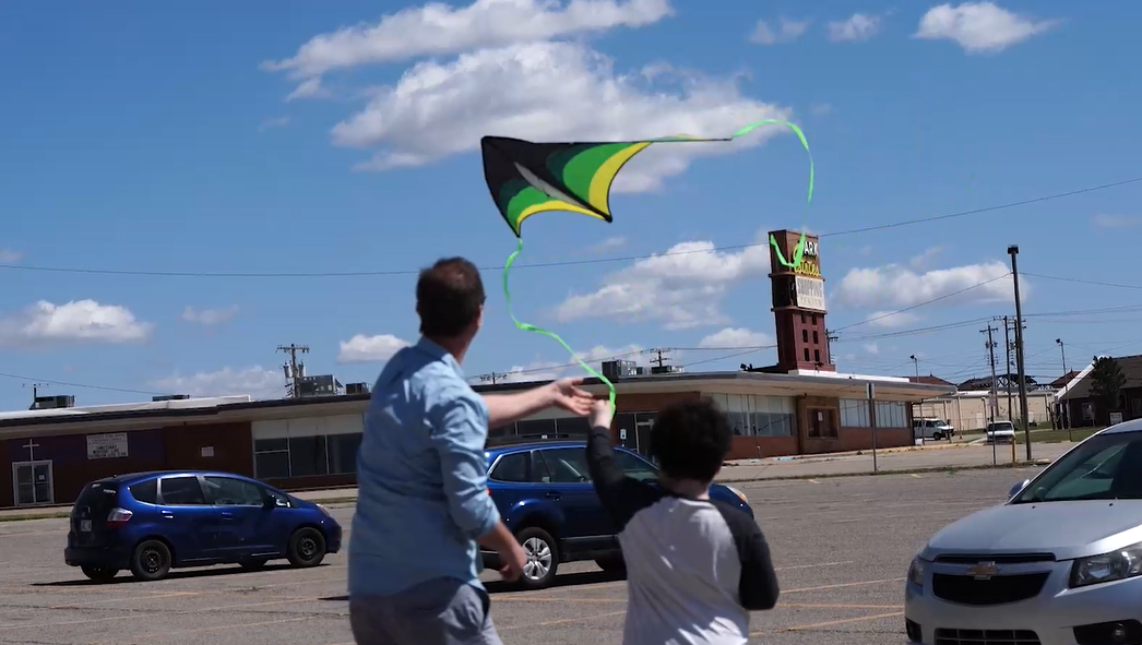 Local groups hold kite event for hope, peace and justice
