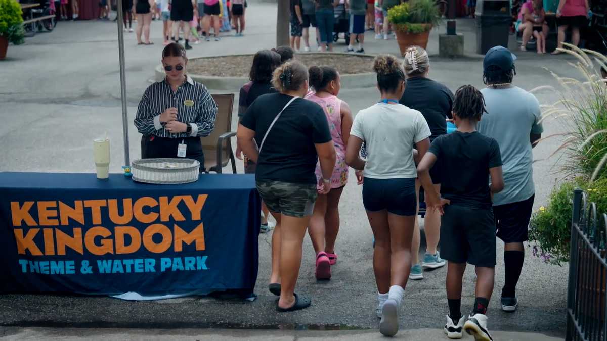 Wednesday’s Child honors Kentucky Kingdom at annual luncheon