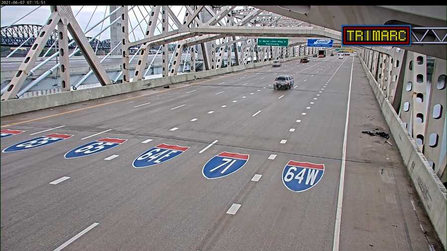 UPDATE Three lanes remain closed on the Kennedy Bridge