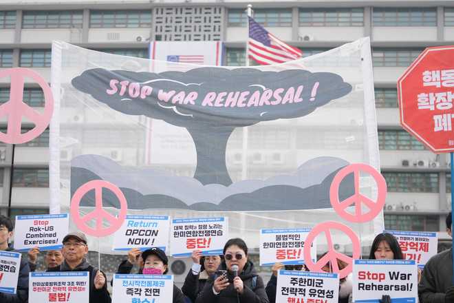 X20 Sign US begins large military drill with South Korea