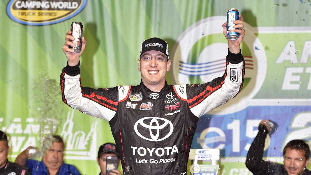 Download NASCAR champ Kyle Busch to race at Thunder Road