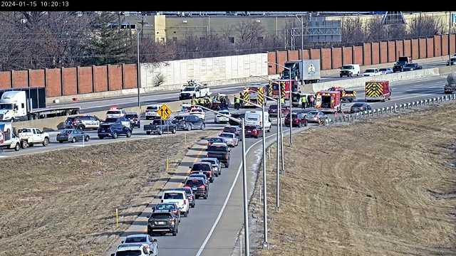 Scene of crash cleared on I-75 near Fort Mitchell - Vimarsana News
