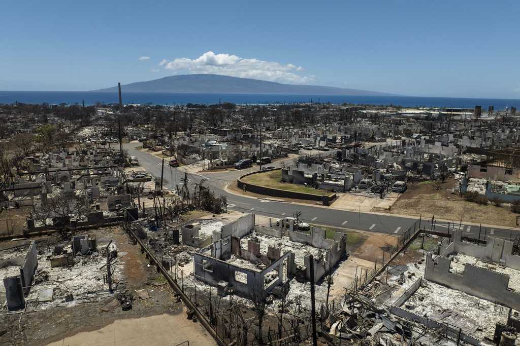 Firefighters Douse Maui Brush Fire That Prompted Evacuations Near Site ...