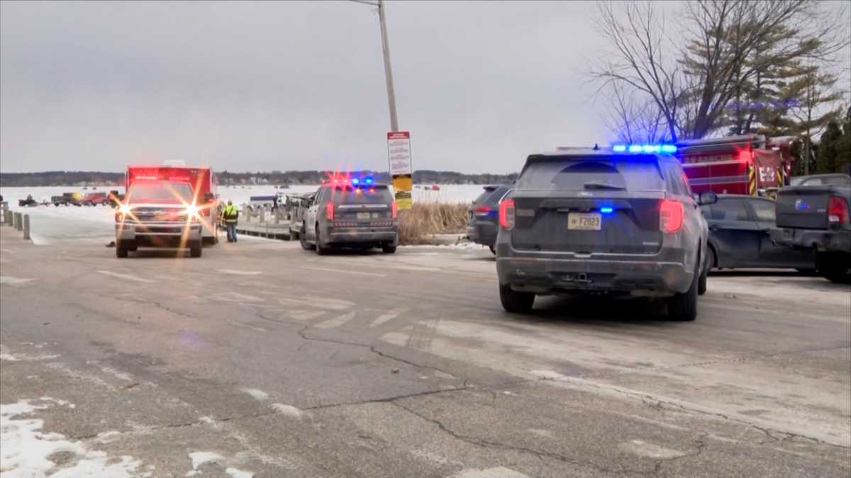 61-year-old man dies after falling through ice on Pewaukee Lake