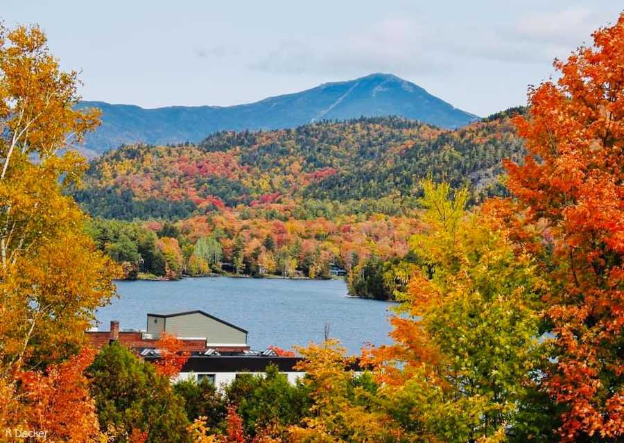 PHOTOS Fall foliage reaches peak in Vermont, northern New York