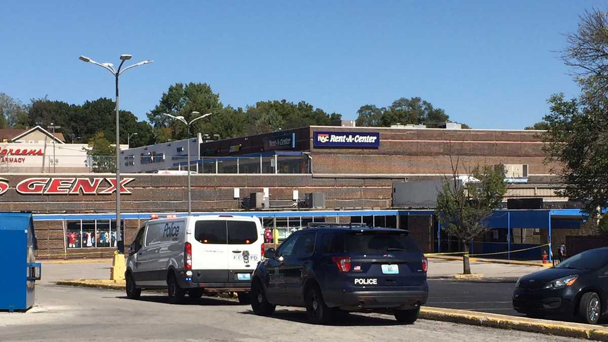 1 shot outside Landing Mall Monday afternoon, KCPD says