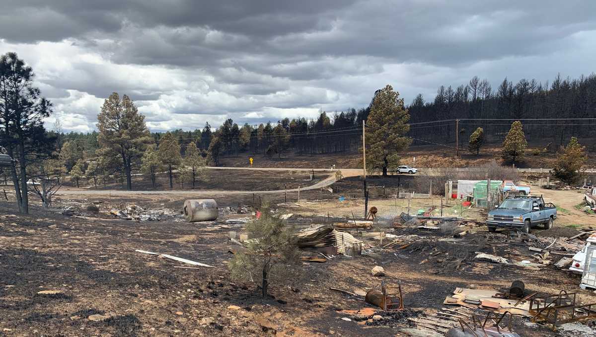 Residents start to rebuild after Las Tusas fire reaches 90% containment