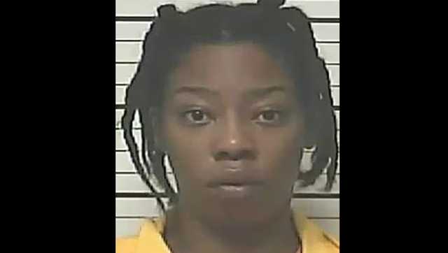 North Carolina: Woman set fire to break room - Vimarsana News