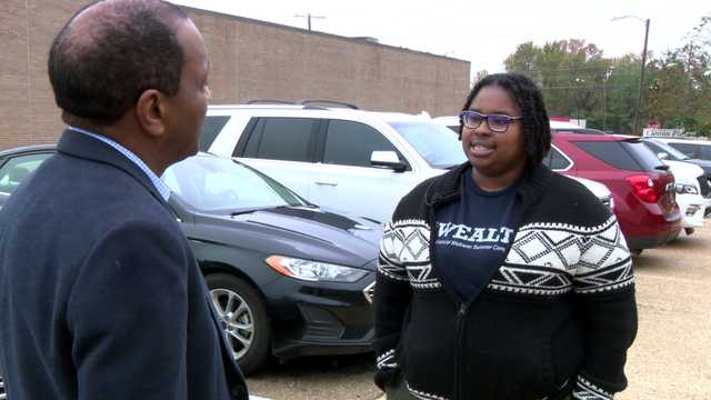 Clinton voter says ballots kept running out on Election Day - Vimarsana News