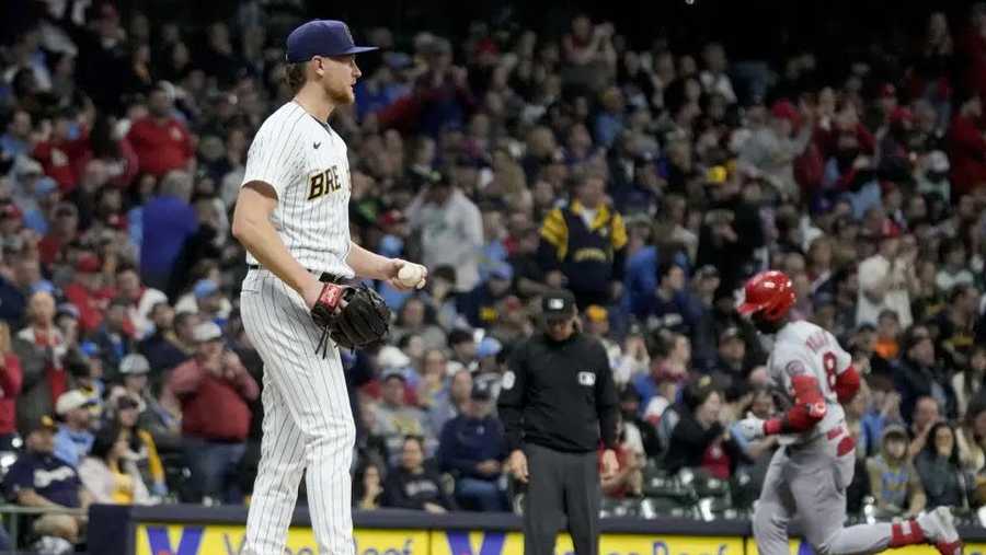 Nolan Arenado, Jordan Walker hit first-inning homers to power