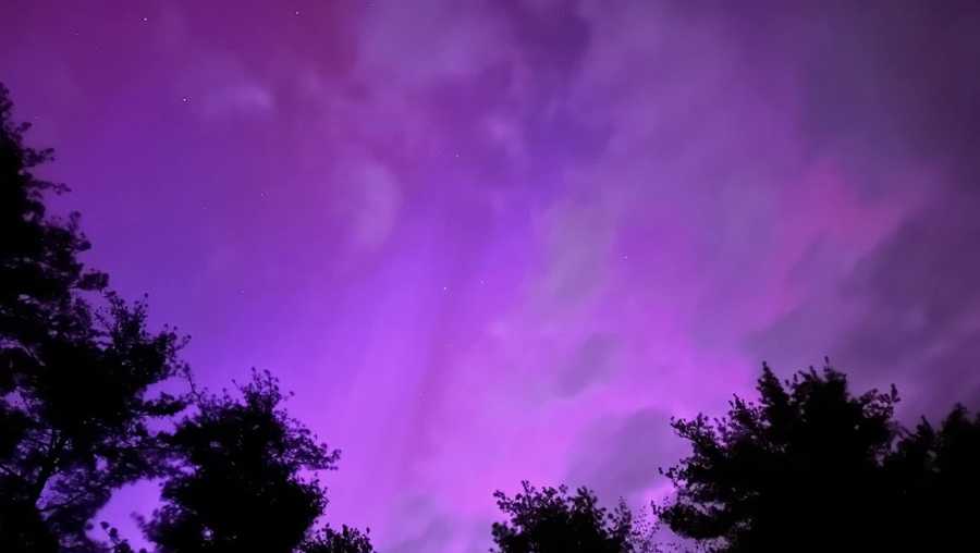 Photos capture the northern lights over New Hampshire