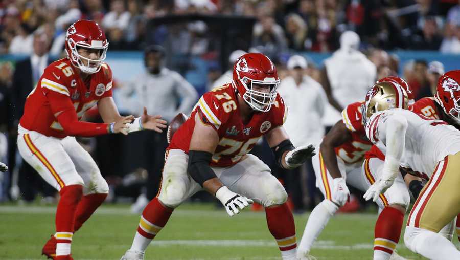 Kansas City Chiefs tackle Laurent Duvernay-Tardif (76) walks off the field  during the second half of an NFL football game against the Oakland Raiders  in Oakland, Calif., Sunday, Oct. 16, 2016. (AP