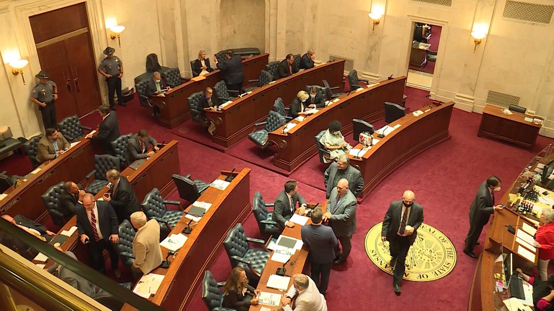 Arkansas lawmakers debate mask mandate - Vimarsana News