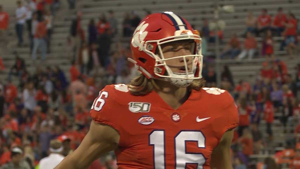 Clemson's Trevor Lawrence wants to play amid COVID-19 dilemma