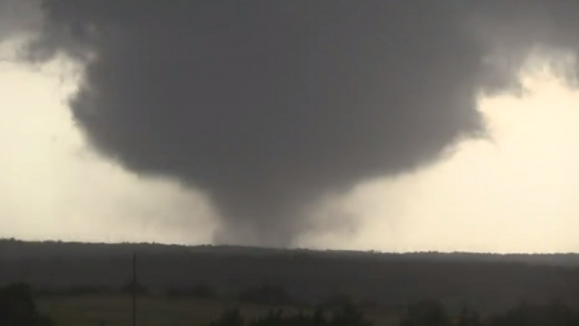 Multiple tornadoes touch down in western Oklahoma