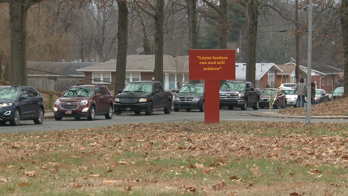 JCPS meal sites quickly run out of food as long lines turn out for