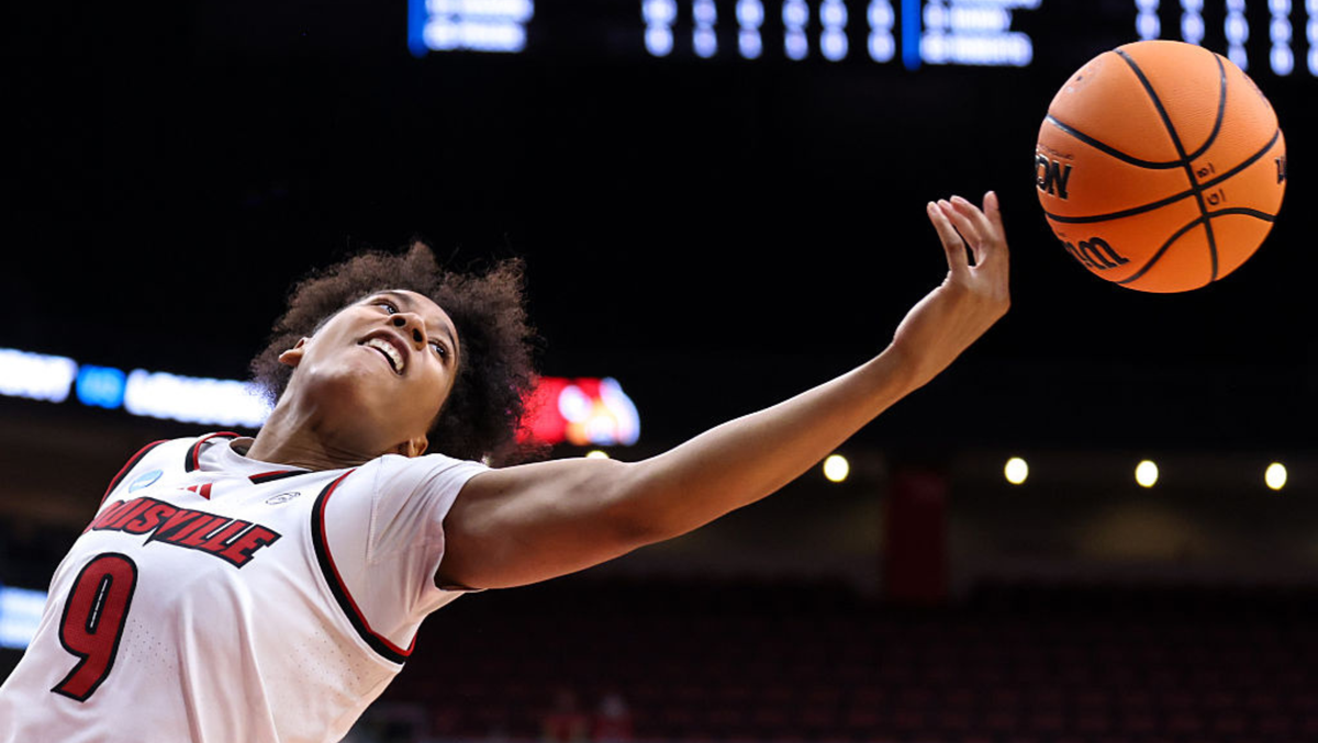 UofL women beat Vermont, advance to second round of NCAA Tournament