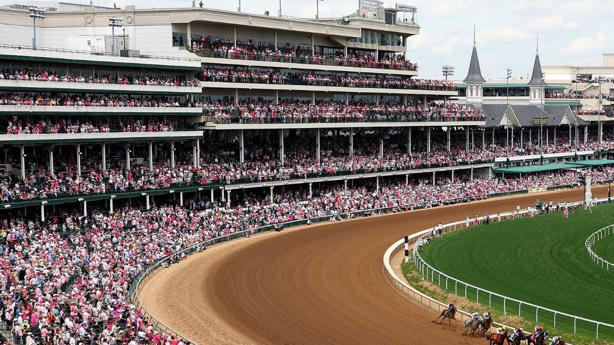 Kentucky Oaks post time is later than ever, and it'll be ran under the lights