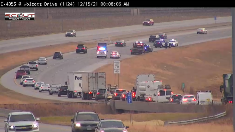 Leawood police chase ends in KCK on I-435 at Walcott Drive