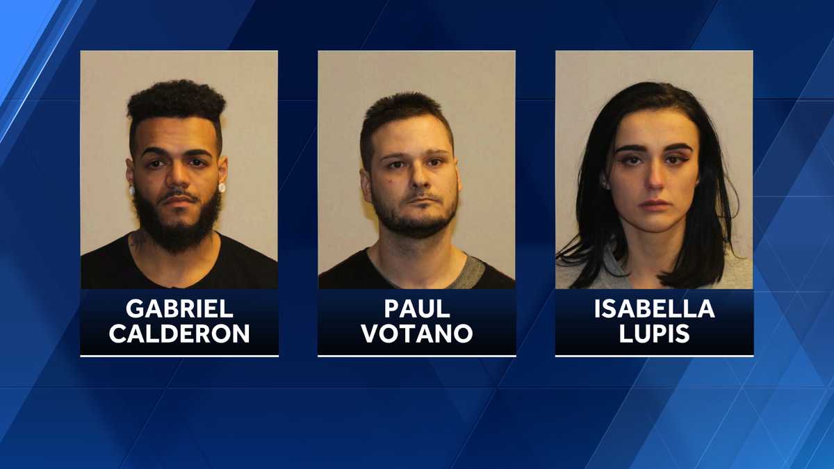 Police search for two suspects in Lebanon burglary