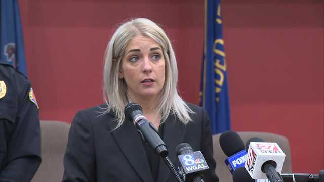Pa. district attorney seeking death penalty in triple homicide - Vimarsana News