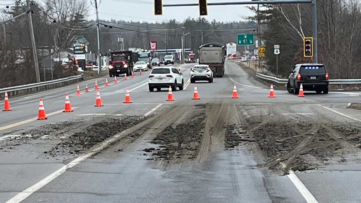 Manure spills on Route 125 in Lee, New Hampshire