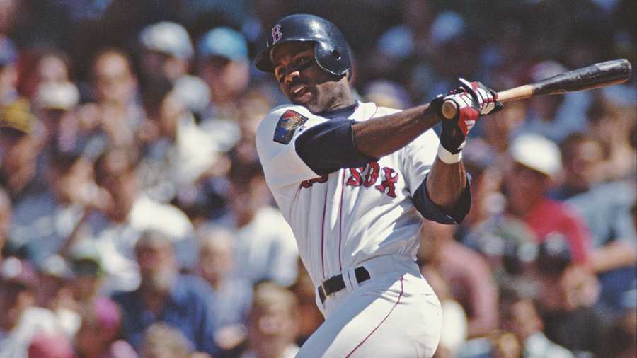 Lee Tinsley, Outfielder for the Boston Red Sox swings at a pitch during the Major League Baseball American League East game against the Texas Rangers on 4 June 1994 at Fenway Park in Boston, Massachusetts, United States. The Rangers won the game 10 - 4.