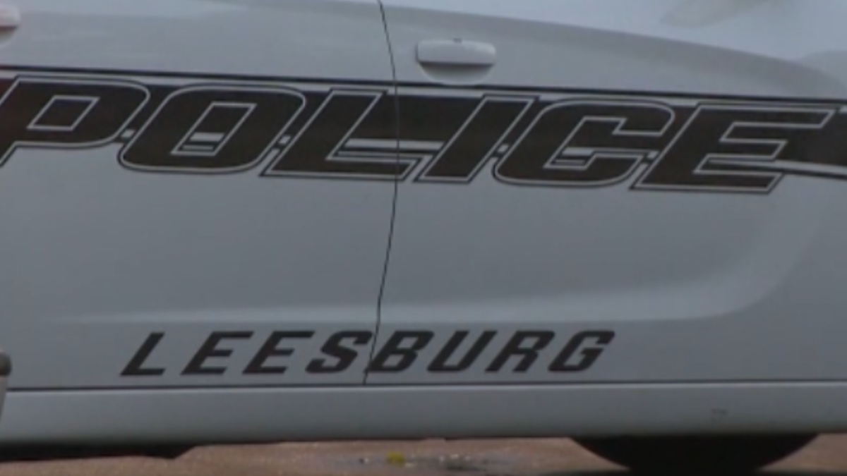 18-year-old dead after being found shot inside vehicle at Leesburg park, police say