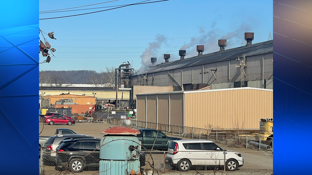 Structure fire, explosions rattle Leetsdale