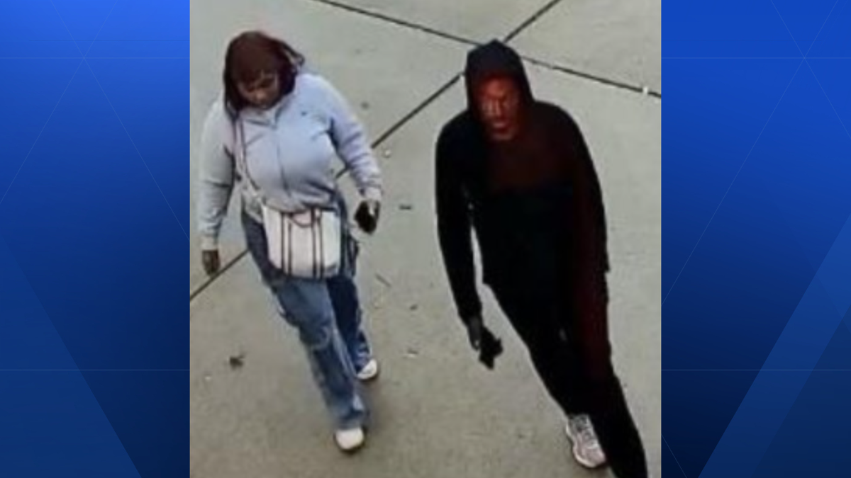 Police searching for suspects accused of robbing store at Western Hills ...