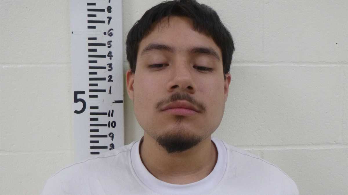 NH man charged with OUI after driving wrong way on Maine Turnpike