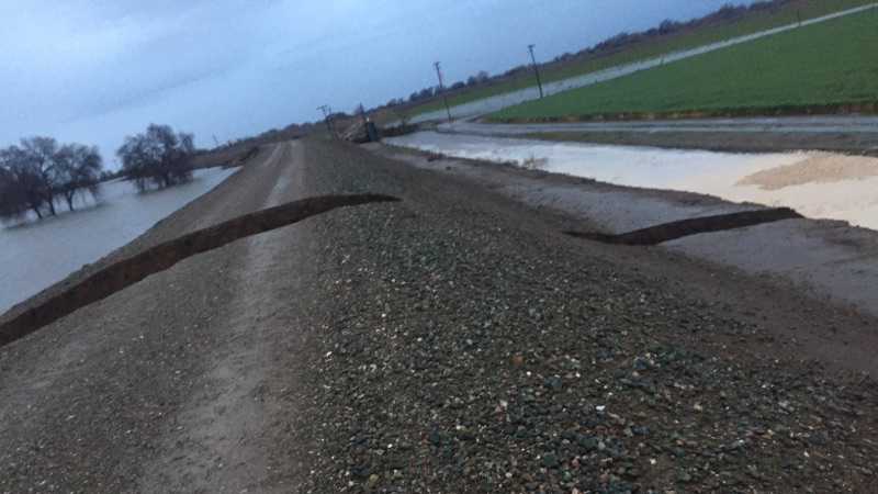 Officials Reduce Evacuations After Levee Breached Near Manteca