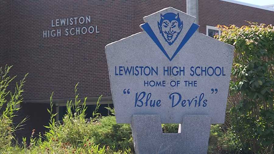 Lewiston latest school district to recommend hybrid plan for fall