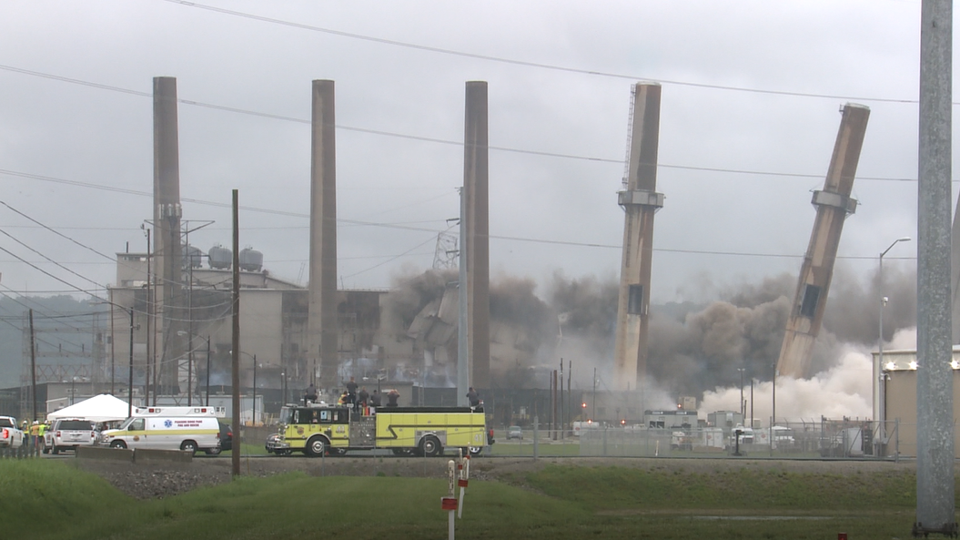 WATCH: LG&E demolishes retired Cane Run coal power plant