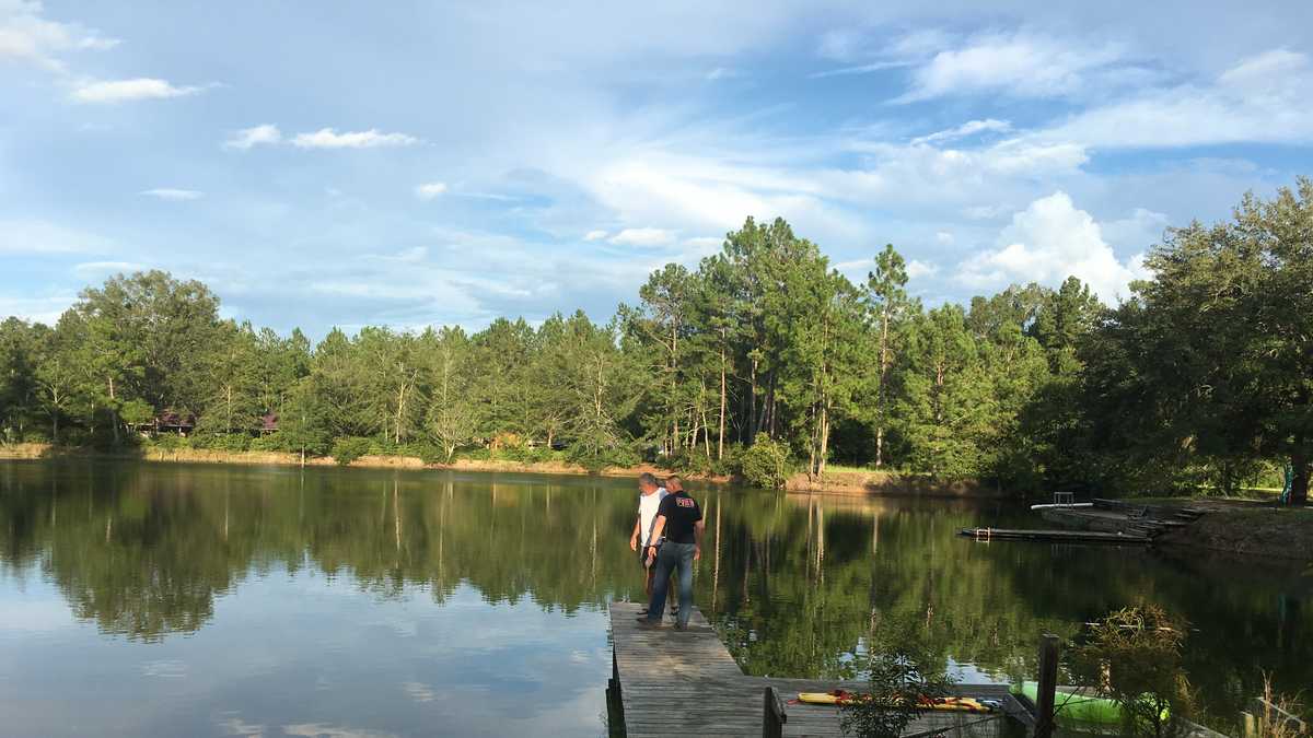 Body of man recovered from lake