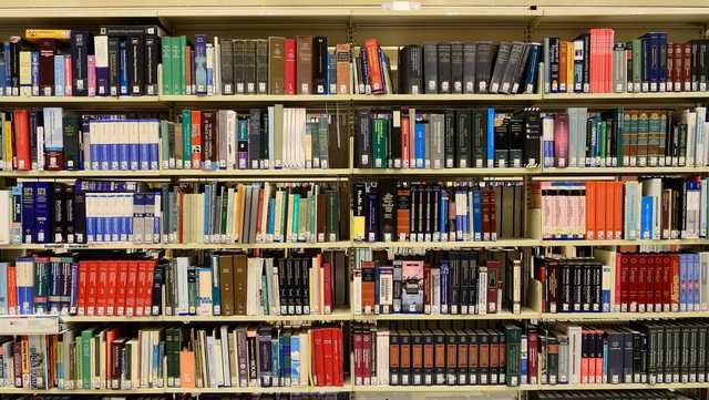 Florida officials cleared of charges after book lawsuit - Vimarsana News