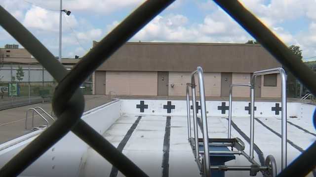 Cincinnati city pools facing lifeguard shortage despite recruiting efforts - Vimarsana News