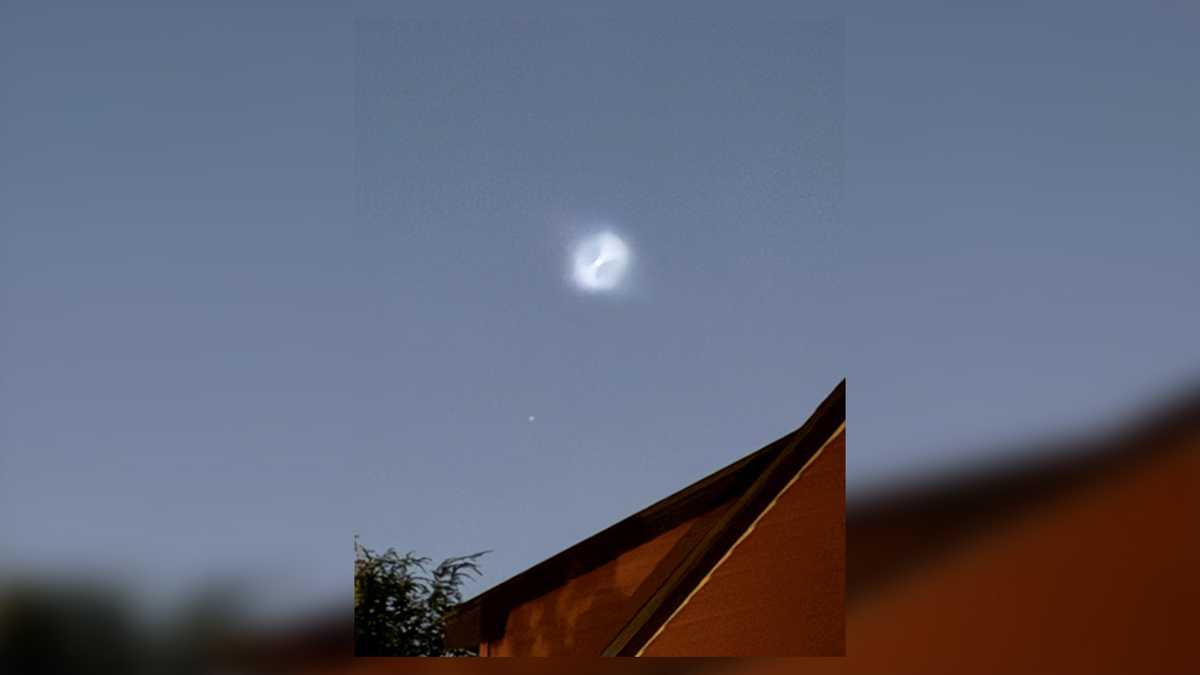 Alien ship? Satellite? Strange glowing light spotted in skies above East Coast