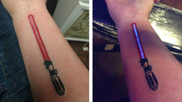 15 Fantastic Lightsaber Tattoos