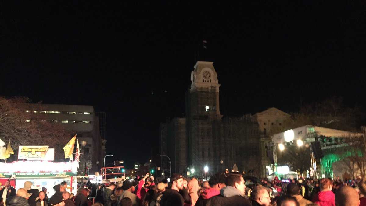 Light Up Louisville draws records crowds downtown
