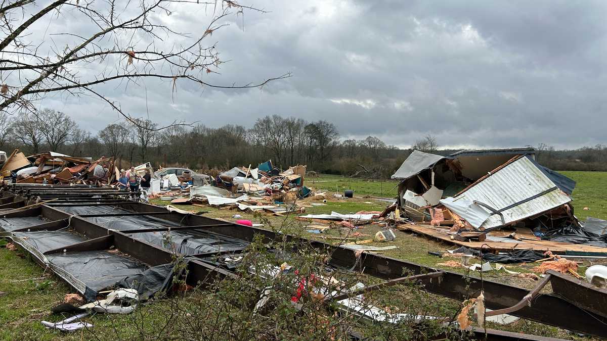 Mississippi storms spawn tornadoes, leave damage in some areas