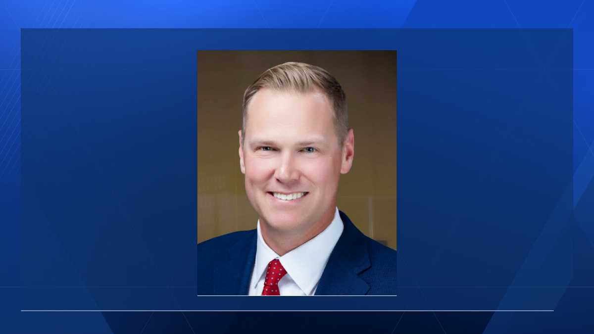 Lindstrom registers with America First Party after previously running for governor as independent