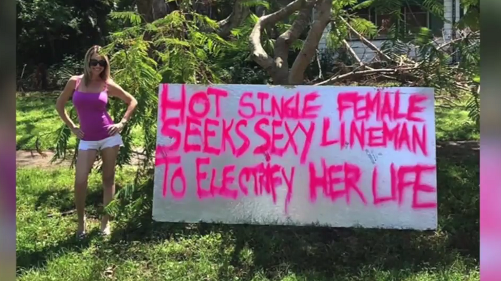 Florida Woman Makes Sexy Sign To Get Power Back On After Irma