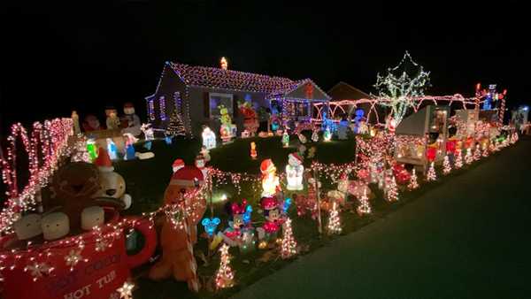 LOOK: Fairfield home is decked out in its Christmas best