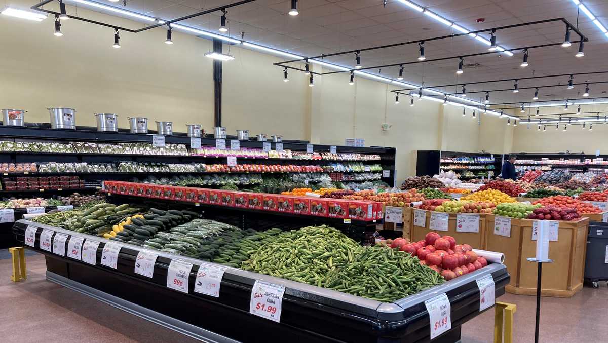 New Baltimore grocery store sells 'Global Food'