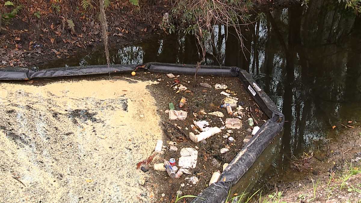New booms installed to help cut down on litter in the Vernon River